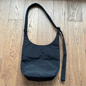 BAGGU Small Nylon Sling Bag